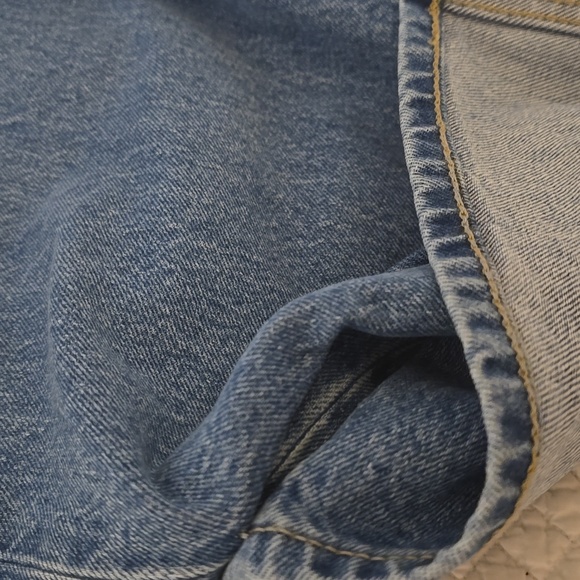 Old Navy Wide Leg Jeans - Picture 12 of 17